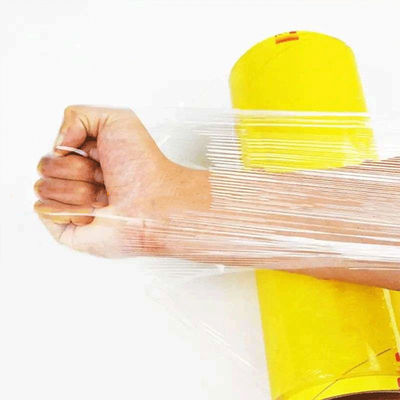 Film adesivo per prodotti alimentari per uso domestico di plastica PVC / PVDC / PE / LDPE con tagliatore a scivolo